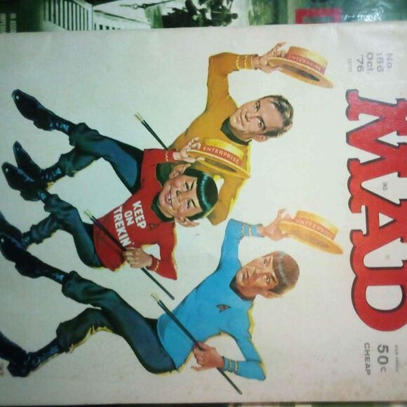 Vintage Mad Magazines & Comics Bundle - Nostalgic Collectibles! - Picture 8 of 10